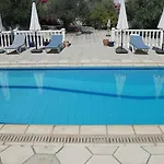 Layla קיירניה